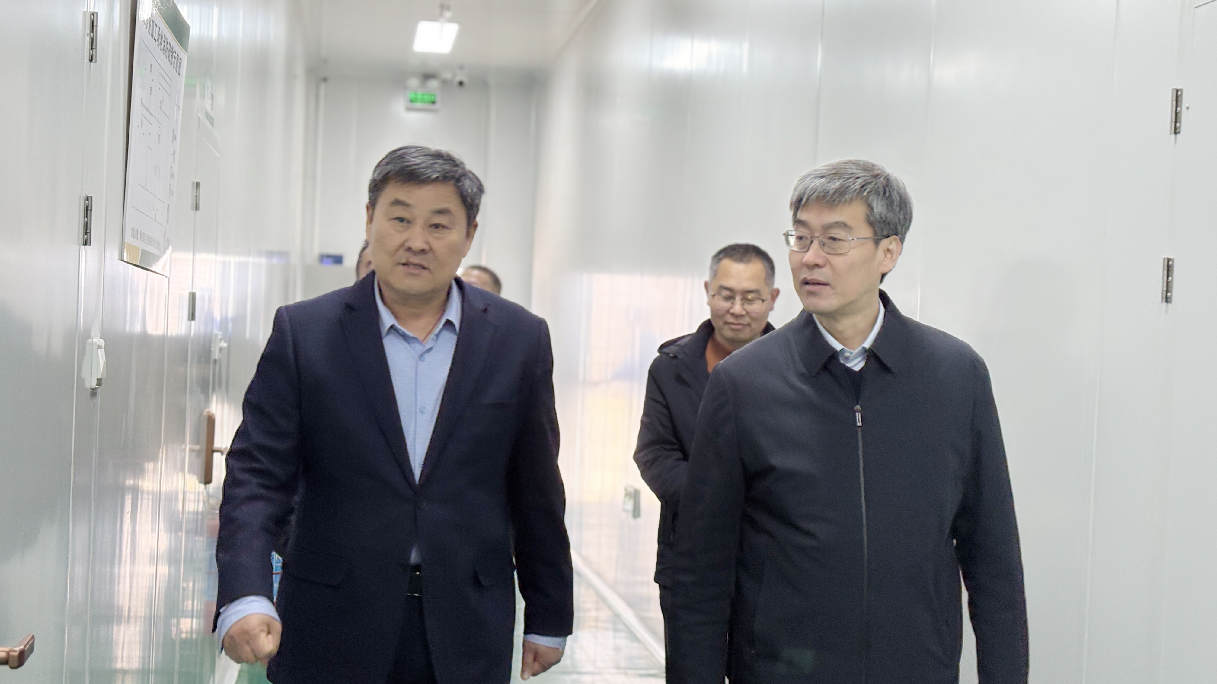 副县长石焱到土土垚督导检查食品安全工作